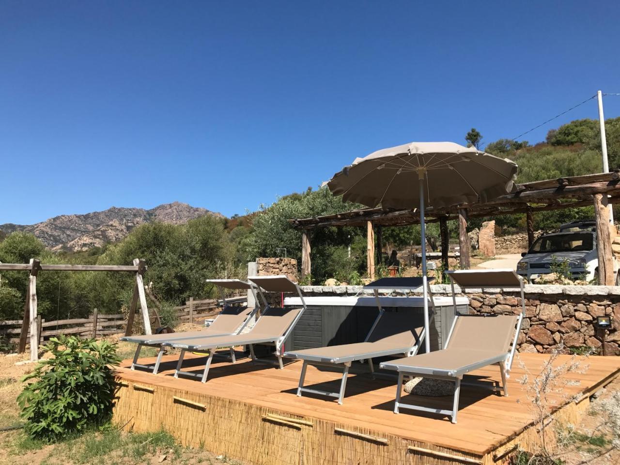 Il Giardino Di Daniela Apartments San Teodoro  Eksteriør bilde