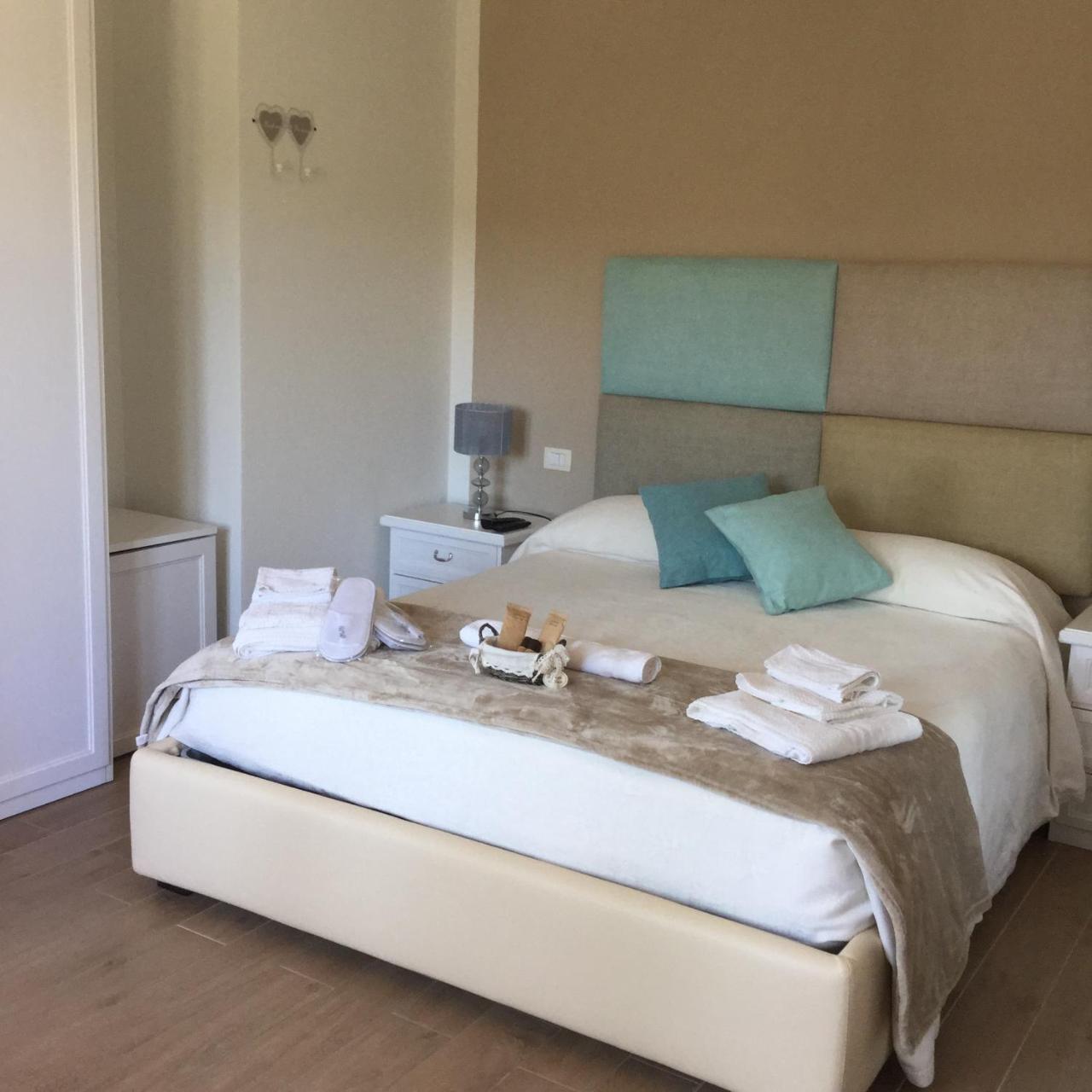Il Giardino Di Daniela Apartments San Teodoro  Eksteriør bilde